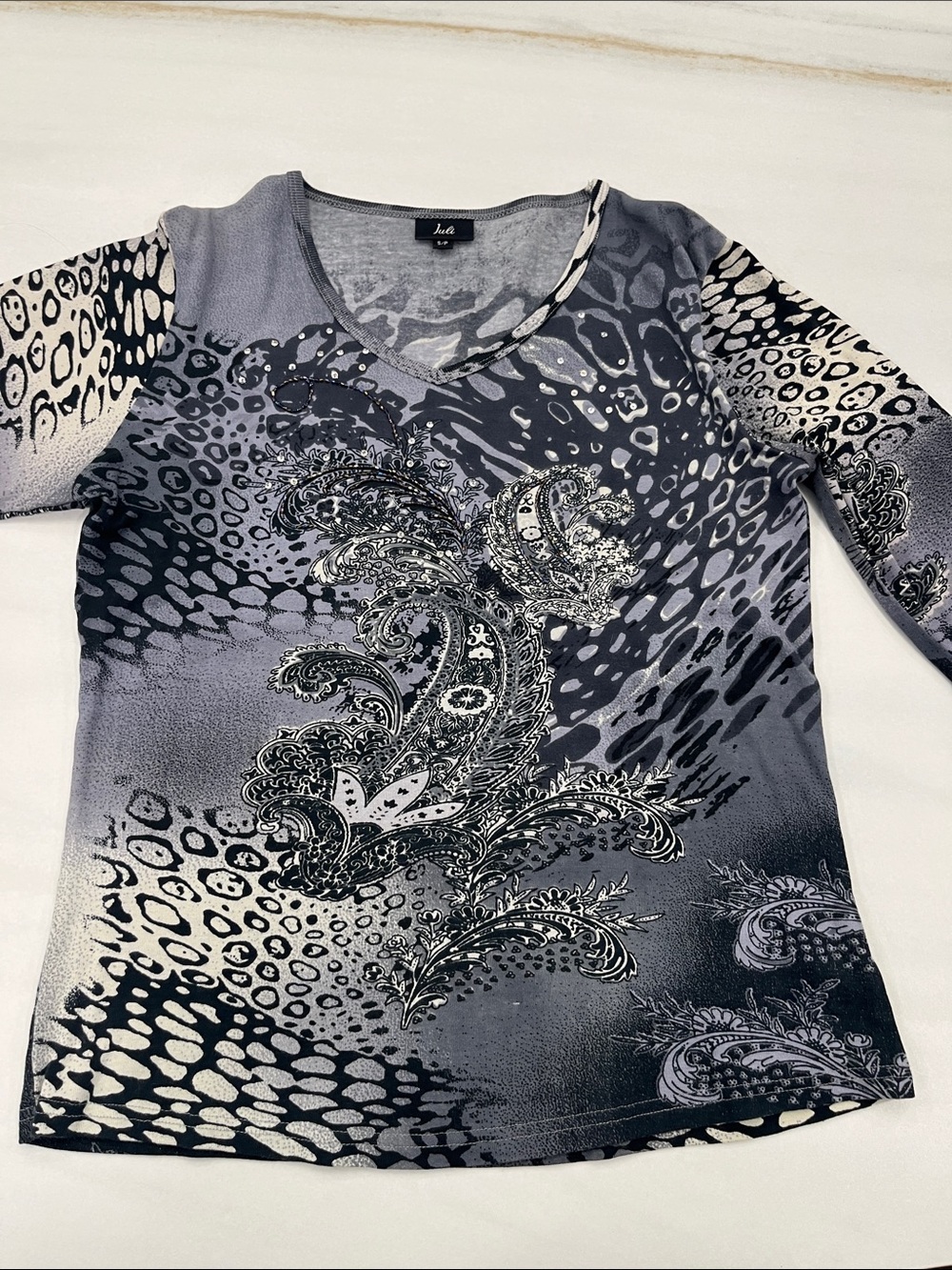 Juli Gray Paisley & Animal-Print V-Neck Long Sleeve Top